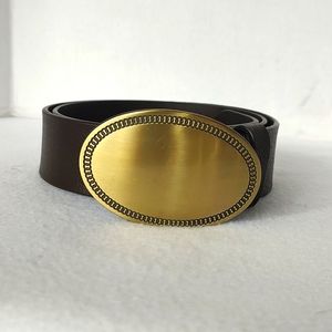 Chico's leather belt. with oval buckle. Size medium. RN # 79984